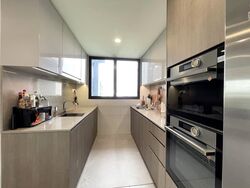 Avenue South Residence (D3), Apartment #545978641